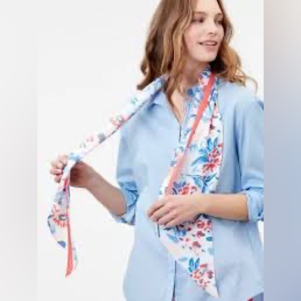 NWT Joules Slim Neckerchief White Floral
